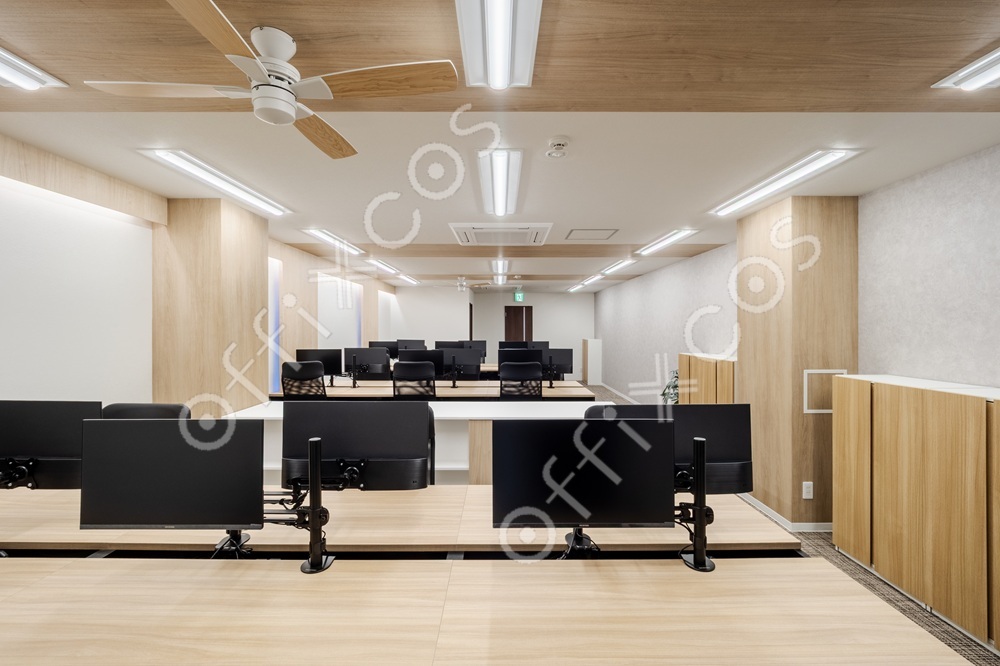 リアライズ伏見ビル（旧：Ａｋａｇｉｒｉ　Ｆｕｓｈｉｍｉ）